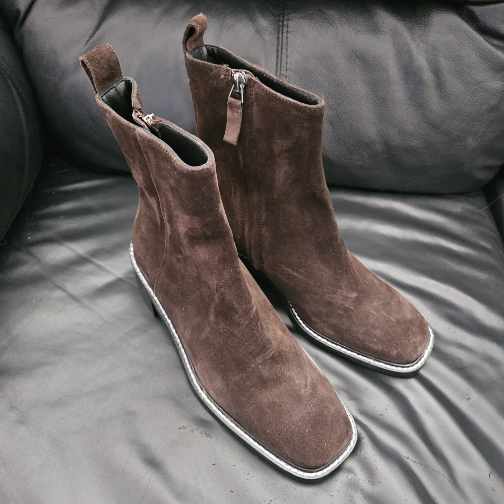 NWOT Everlane Brown Suede Ankle Boots
